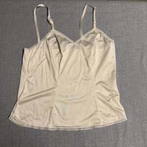 Vanity Fair Cream Nylon top slip